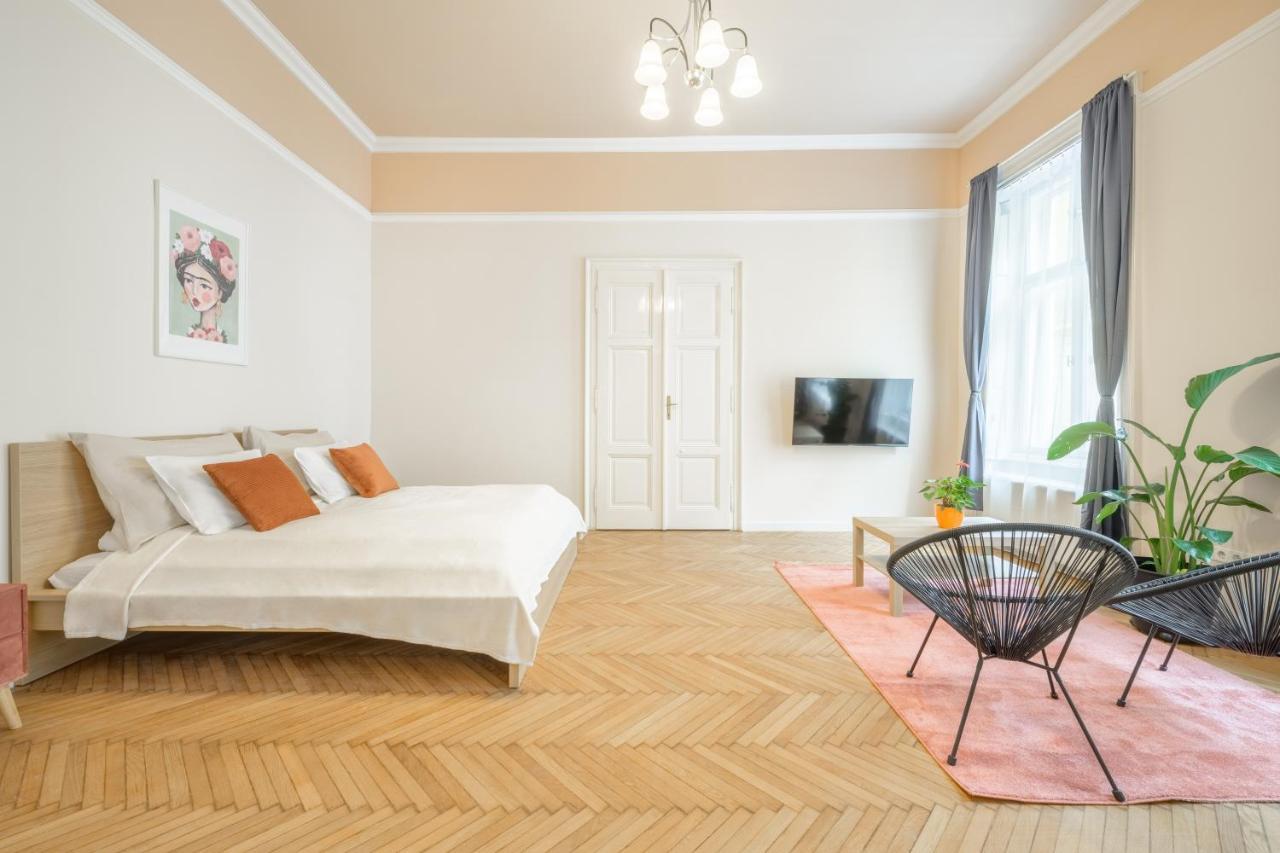 Best Seasons Andrassy بودابست المظهر الخارجي الصورة